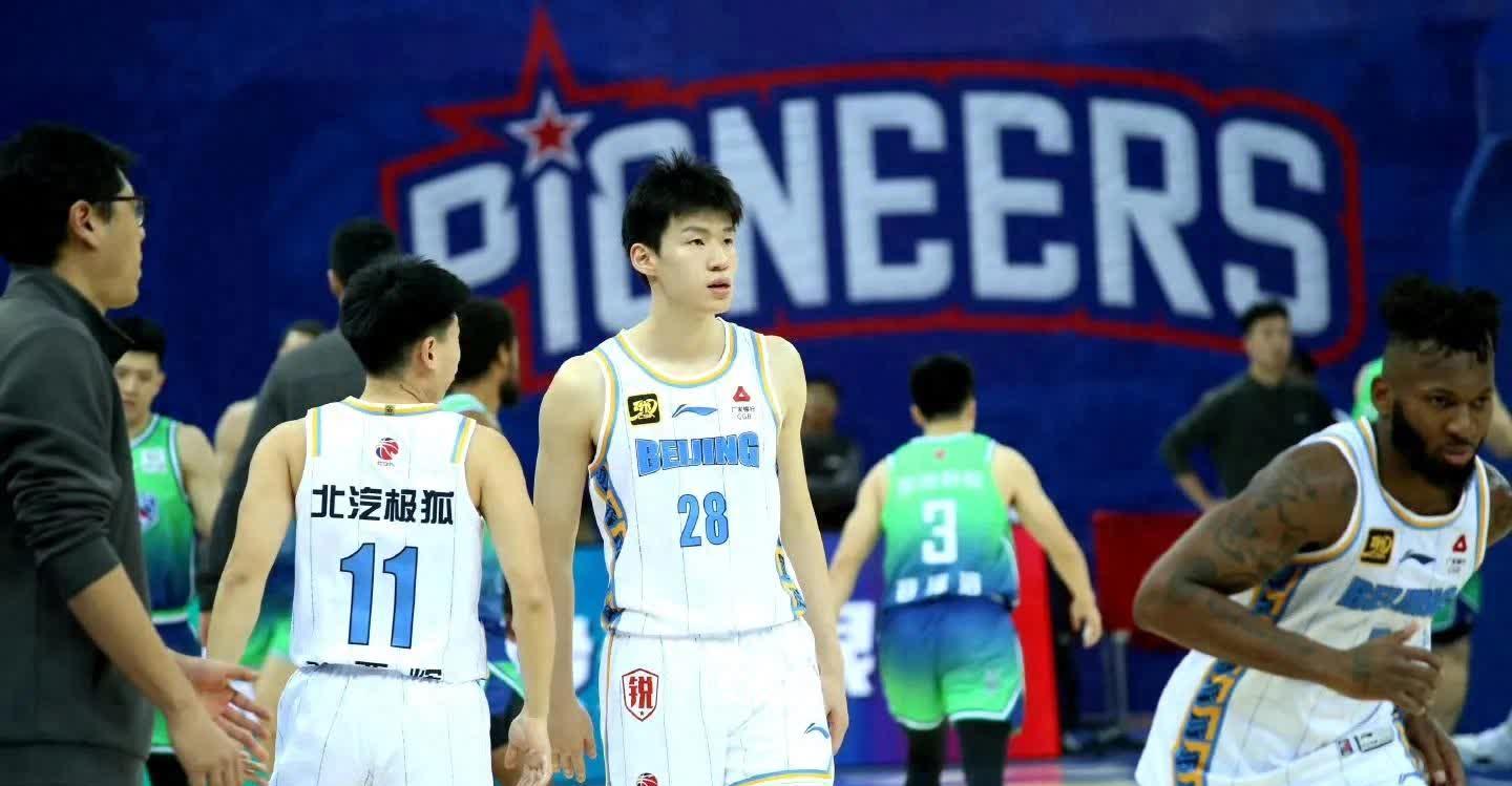 四川男篮备战天津队，全员紧张备战关键