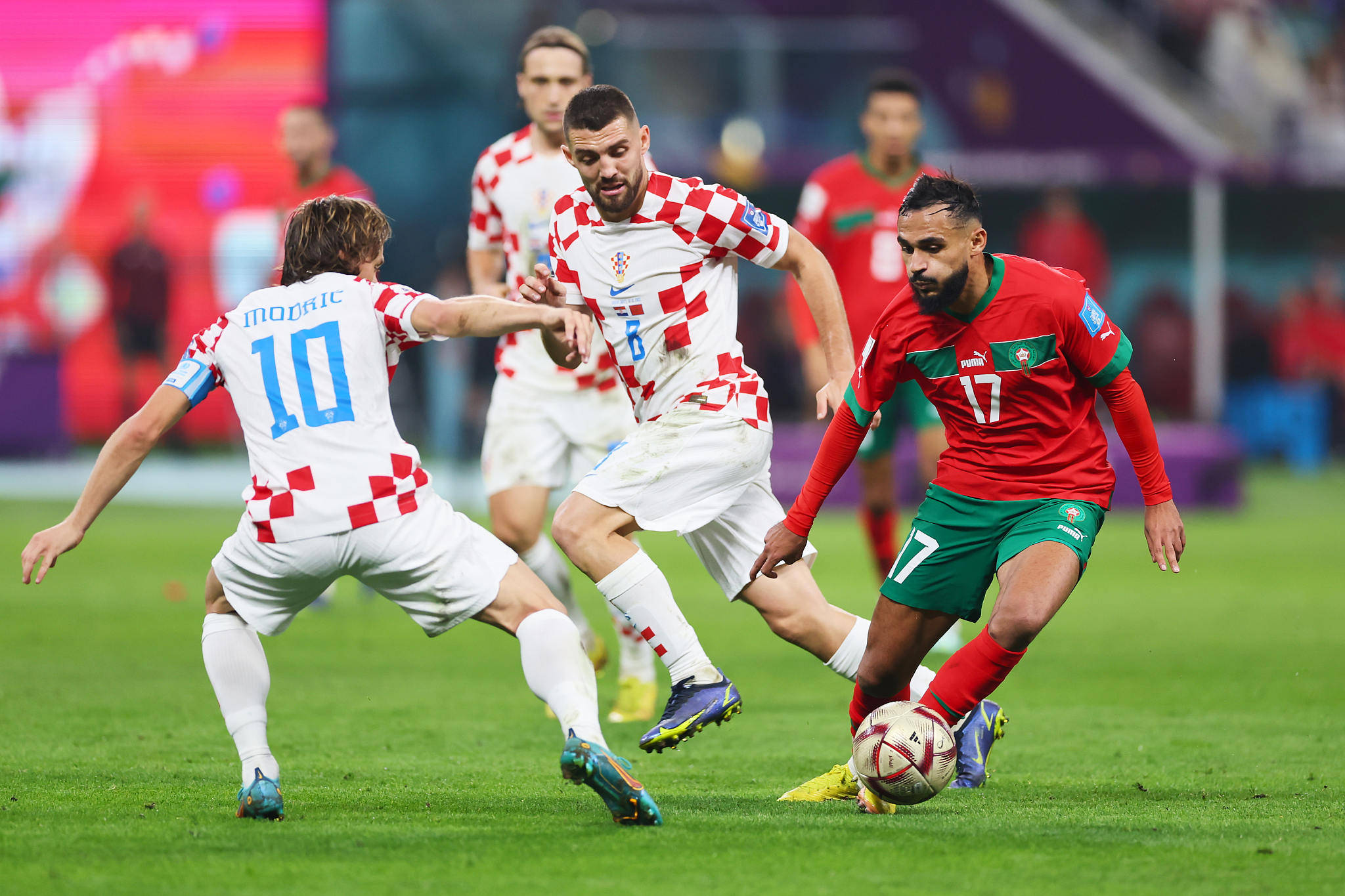 克罗地亚队险胜，惊险晋级欧锦赛16强