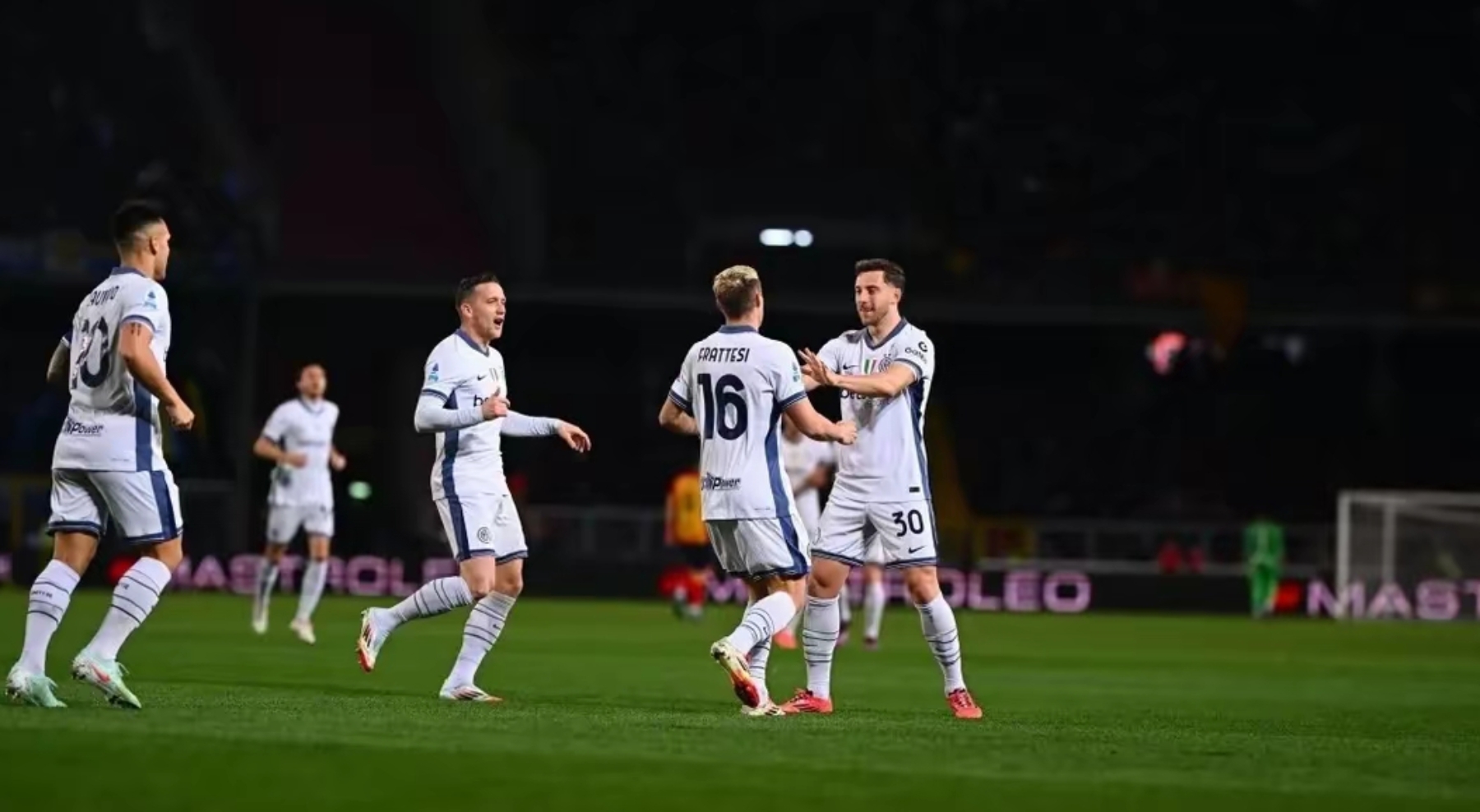 关于意甲球队士气高昂,冲锋在即的信息 关于意甲球队士气高昂,冲锋在即的信息