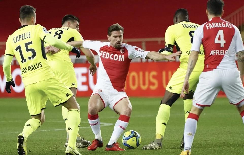 摩纳哥俱乐部力挽狂澜，扬起胜旗的简单介绍