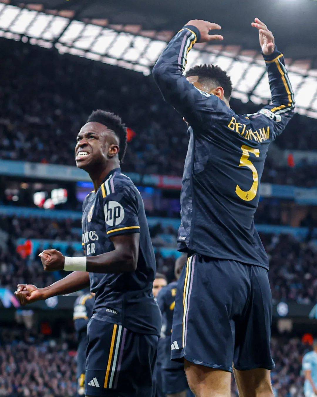 曼城主场大胜，晋级欧冠半决赛