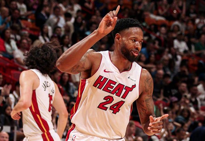 关于热火大胜魔术,巴特勒抢眼表现领队取胜的信息 关于热火大胜魔术,巴特勒抢眼表现领队取胜的信息