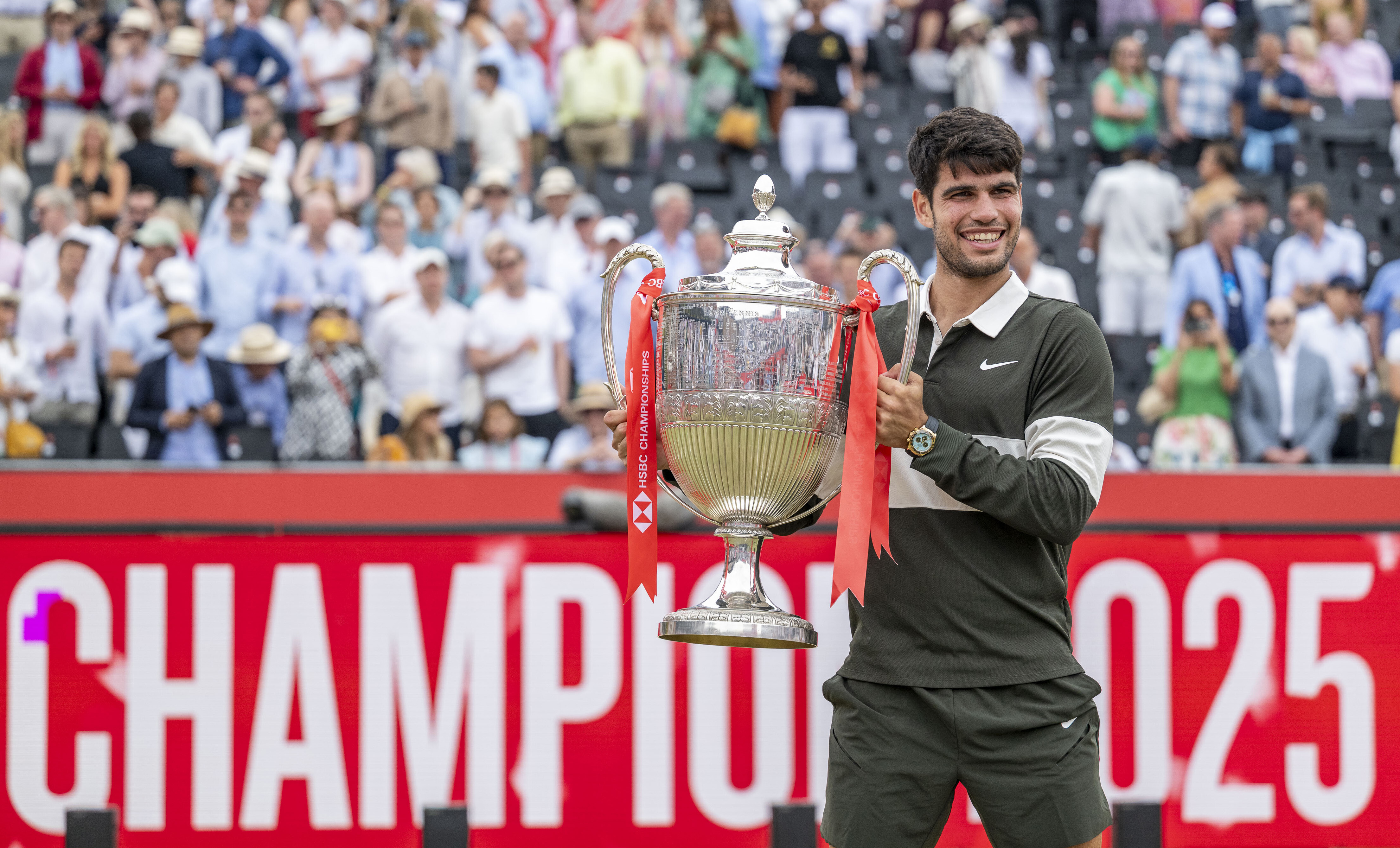 意大利网球队力克法国网球队,阿尔卡拉斯送出助攻 意大利网球队力克法国网球队,阿尔卡拉斯送出助攻