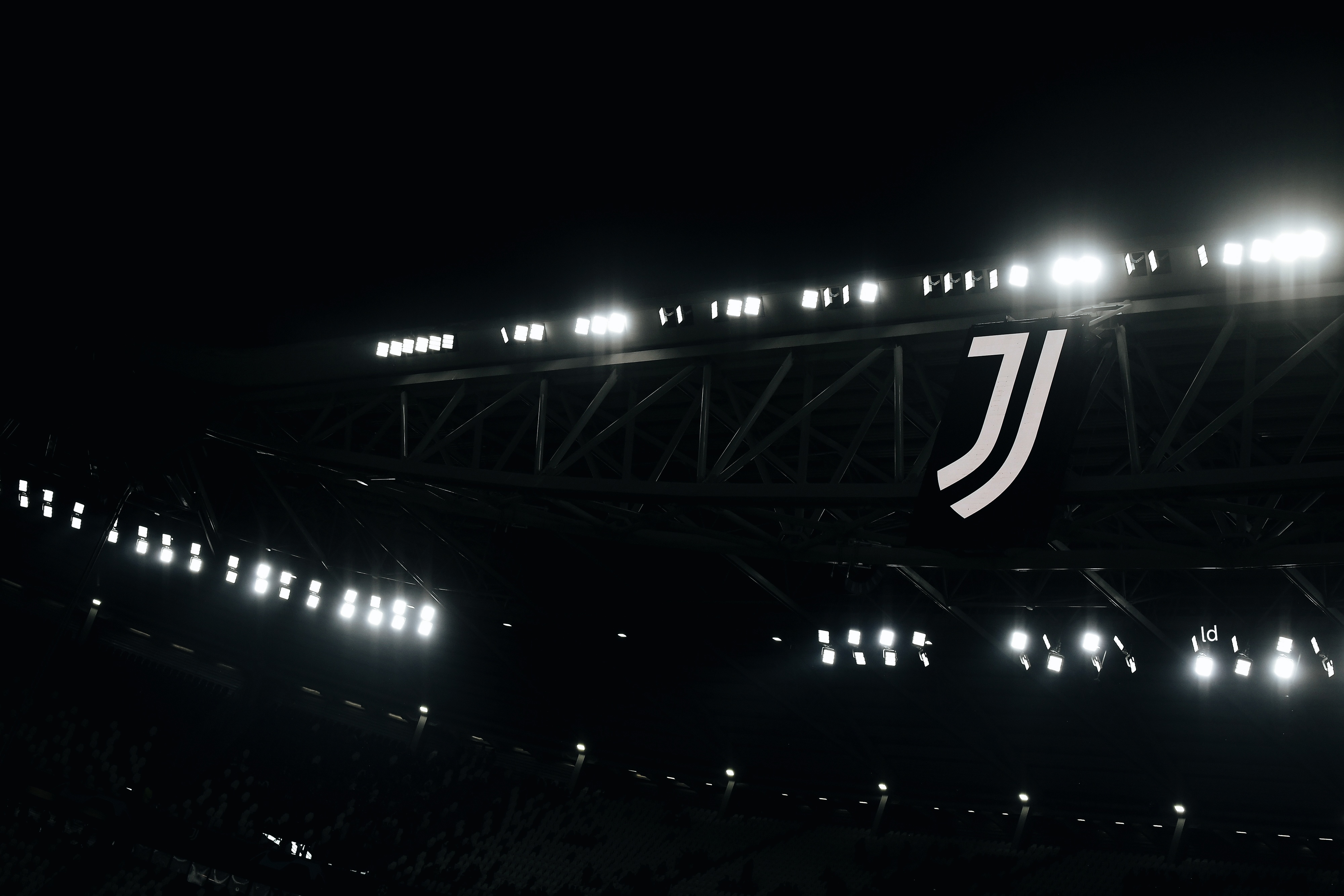 尤文图斯提前夺冠意甲夺冠悬念再度落幕 尤文图斯提前夺冠意甲夺冠悬念再度落幕