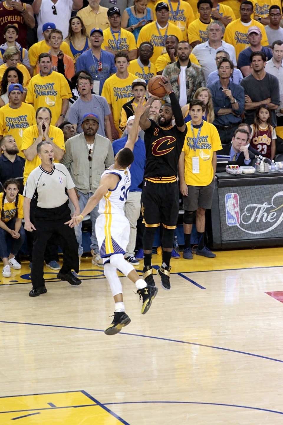 活塞不敌凯尔特人,格林封盖率创新高 活塞不敌凯尔特人,格林封盖率创新高